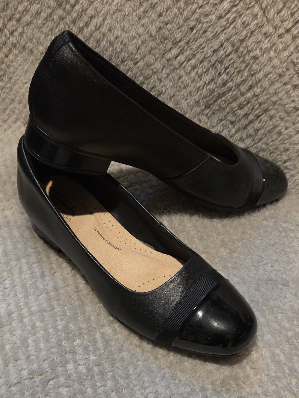 Clarks Black Cap-Toe Low Heel Flats
